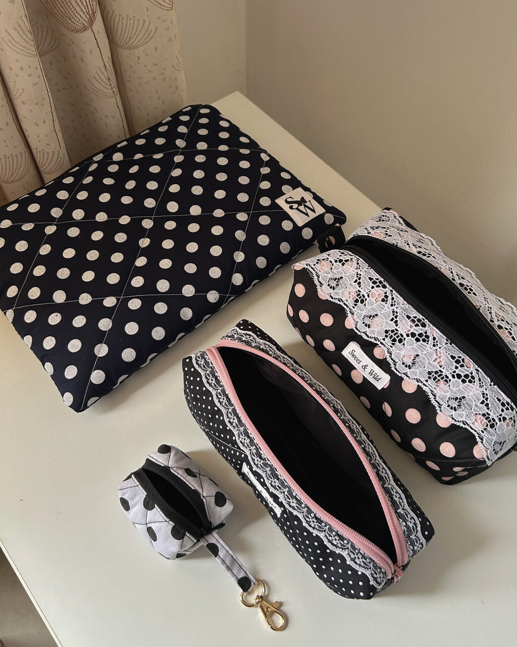 Funda Polka Dots