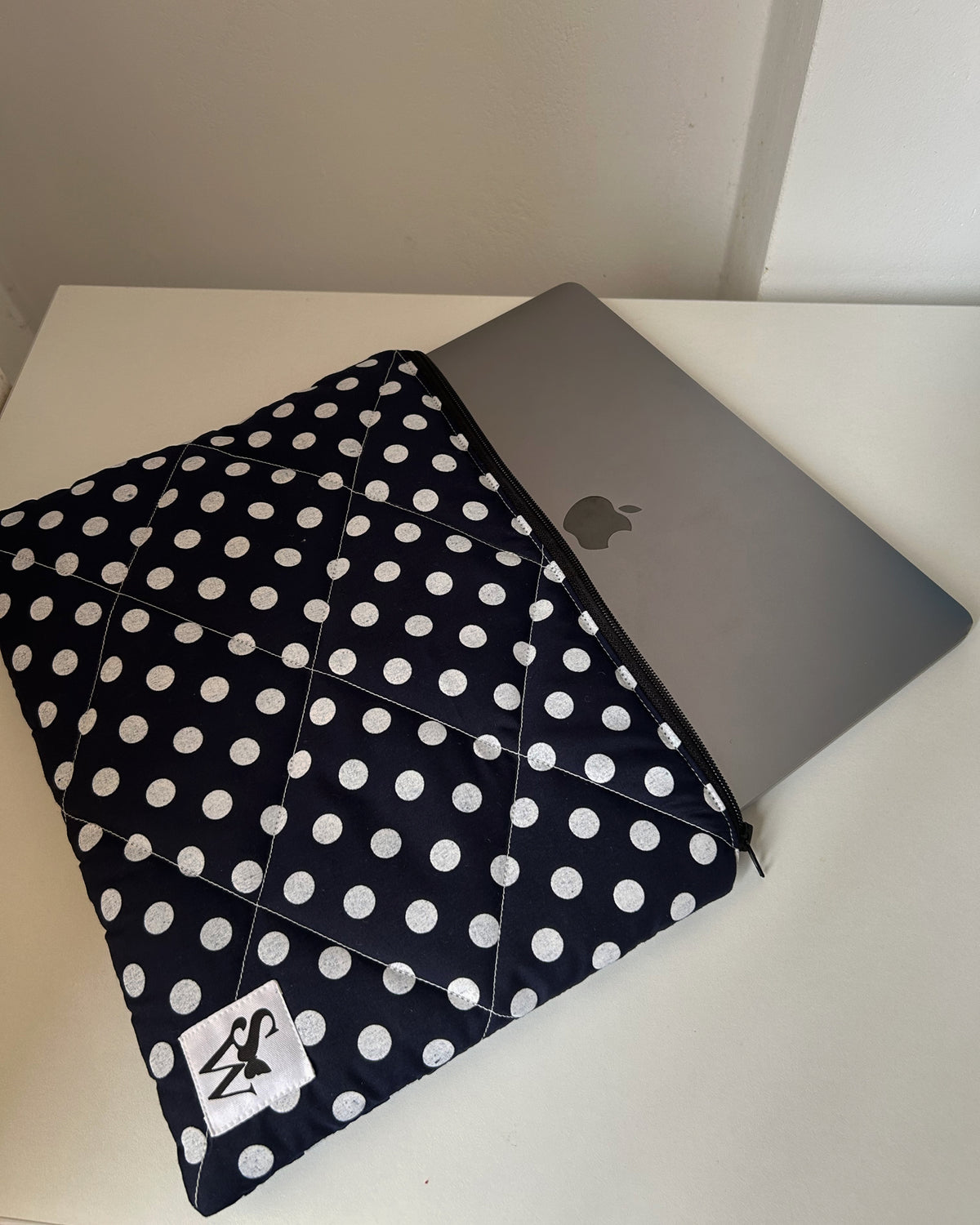 Funda Polka Dots