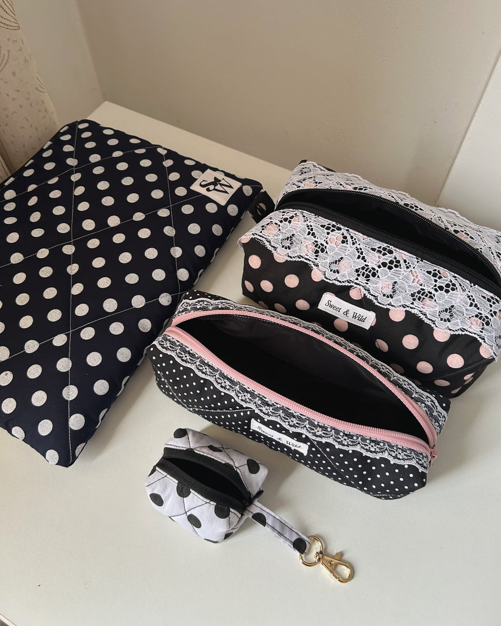 Funda Polka Dots